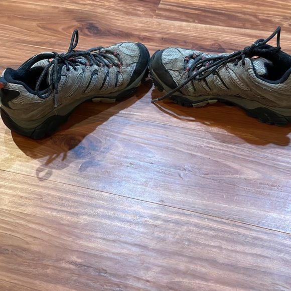 Used Merrell hiking boots - Picture 3 of 6